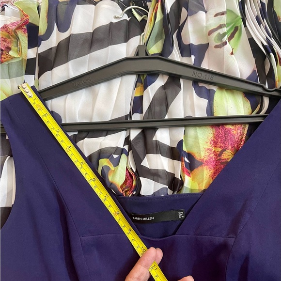 ❌ sold ❌ Karen Millen midi dress (NWOT) - Picture 6 of 6